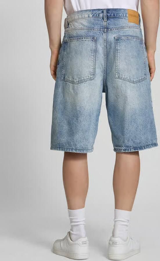 REVIEW Korte jeans in used-look met steekzakken - Foto 4