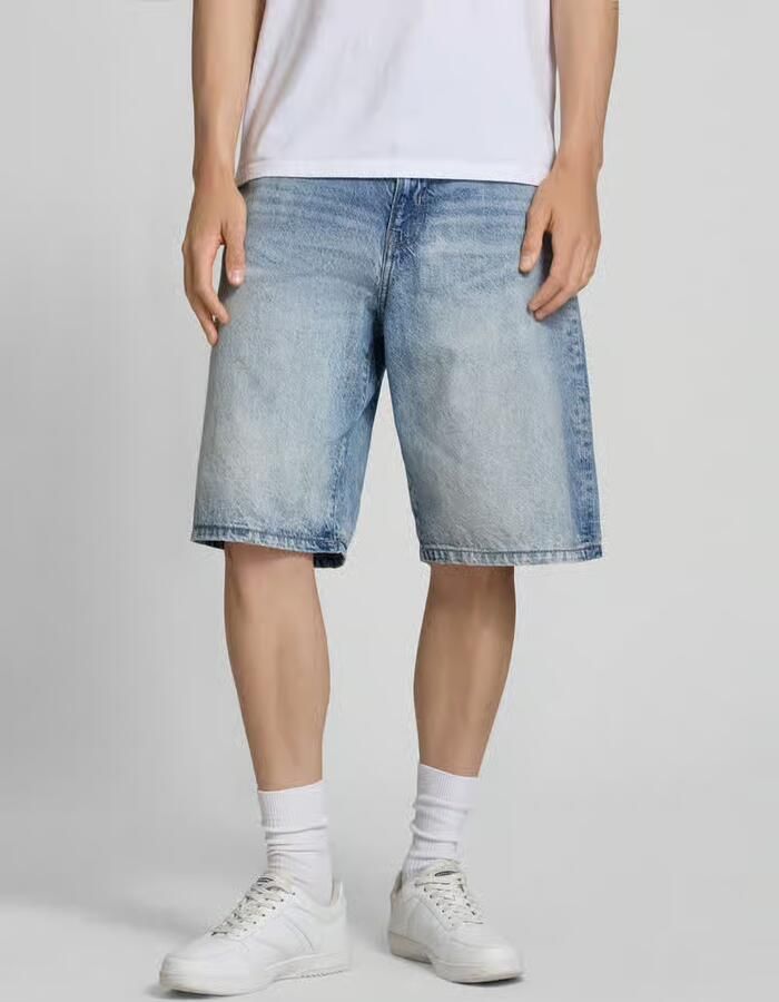 REVIEW Korte jeans in used-look met steekzakken - Foto 2