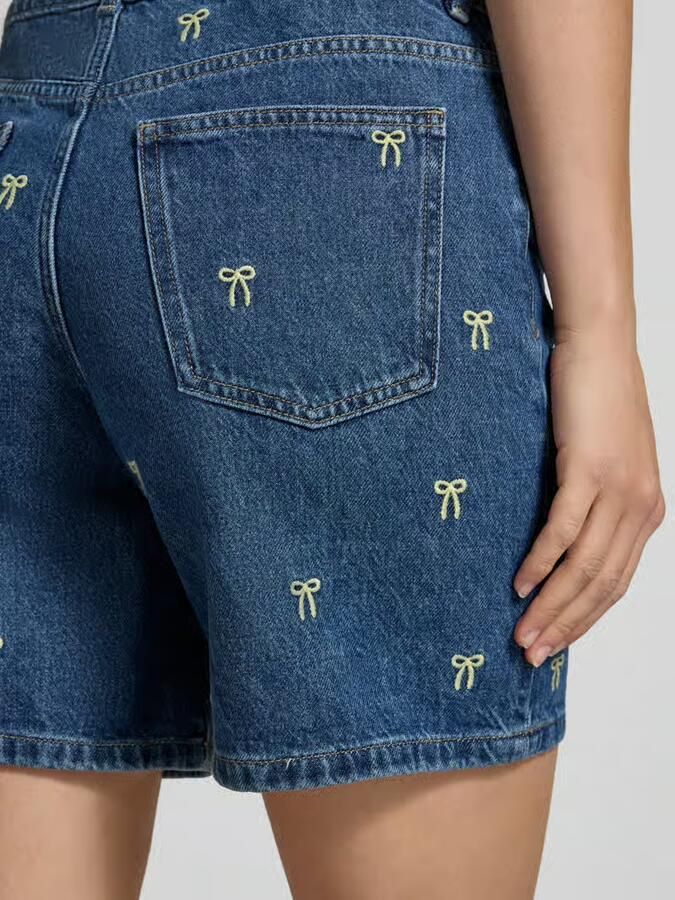 REVIEW Korte jeans met stitchings