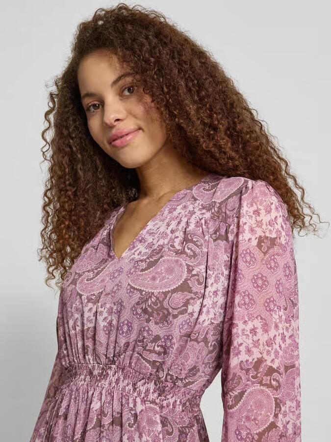 REVIEW Mini-jurk met paisleymotief in laagjeslook