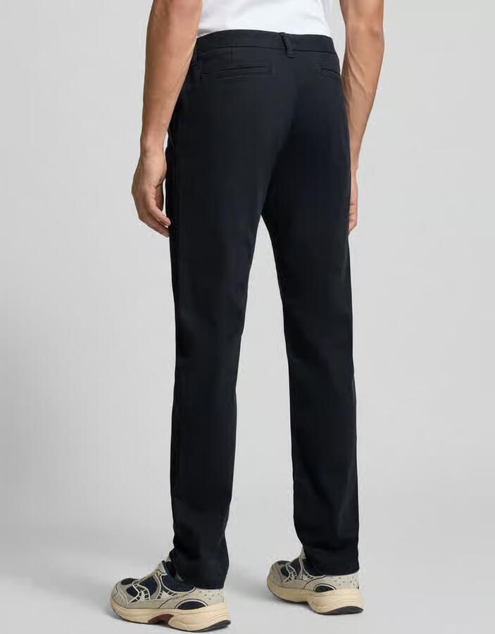 REVIEW Nauwsluitende Chino met recht silhouet en middelhoge taille - Foto 2