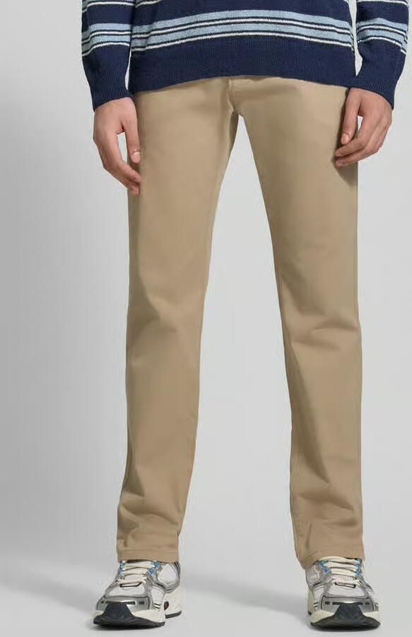 REVIEW Nauwsluitende Chino met recht silhouet en middelhoge taille - Foto 3