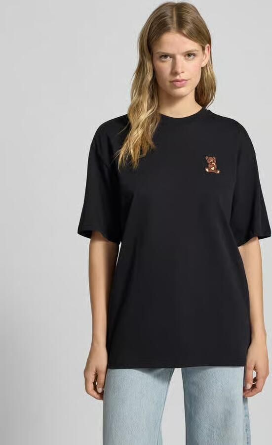 REVIEW Oversized T-shirt met motiefstitching - Foto 2