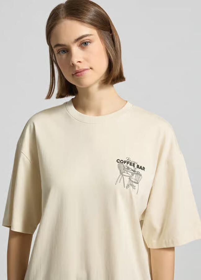 REVIEW Oversized T-shirt met statementprint