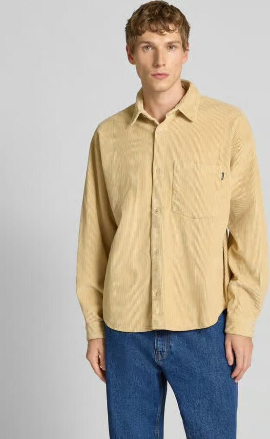 REVIEW Regular fit corduroy overhemd met labeldetail - Foto 2