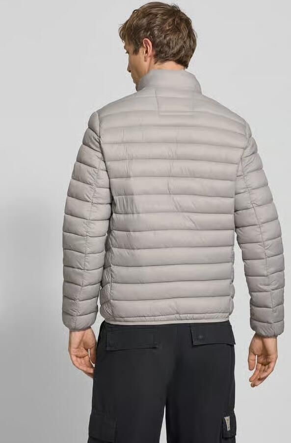 REVIEW Regular fit gewatteerd jack met geborduurd logo - Foto 2