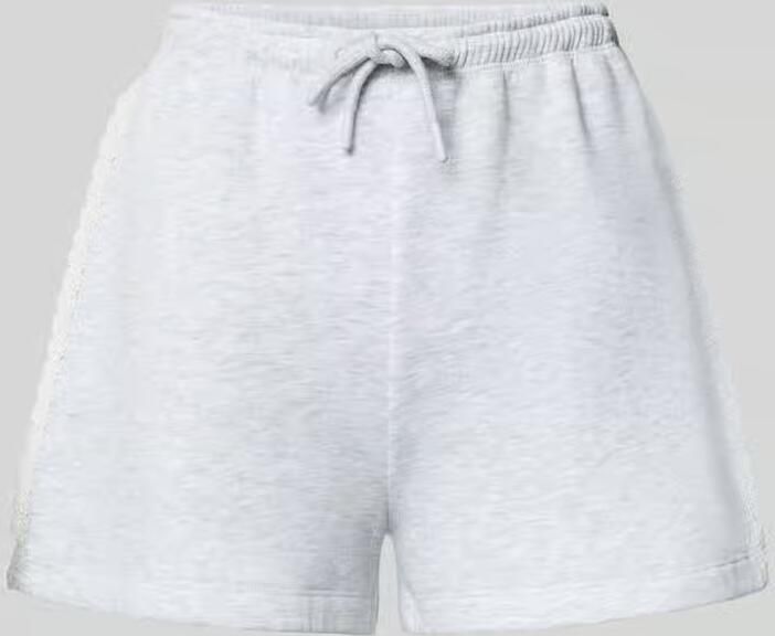 REVIEW regular fit sweatshorts met kant - Foto 2