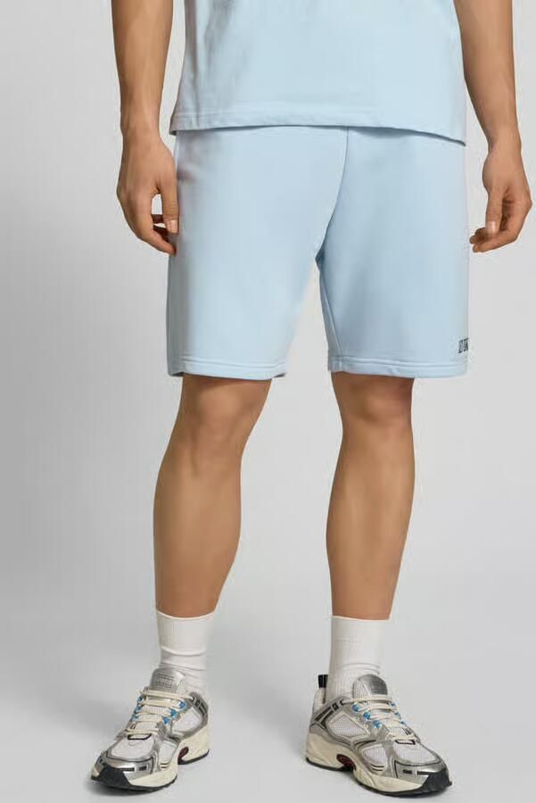 REVIEW regular fit sweatshorts met labelstitching - Foto 3