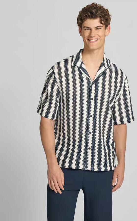 REVIEW regular fit vrijetijdsoverhemd in all-over look met reverskraag - Foto 3