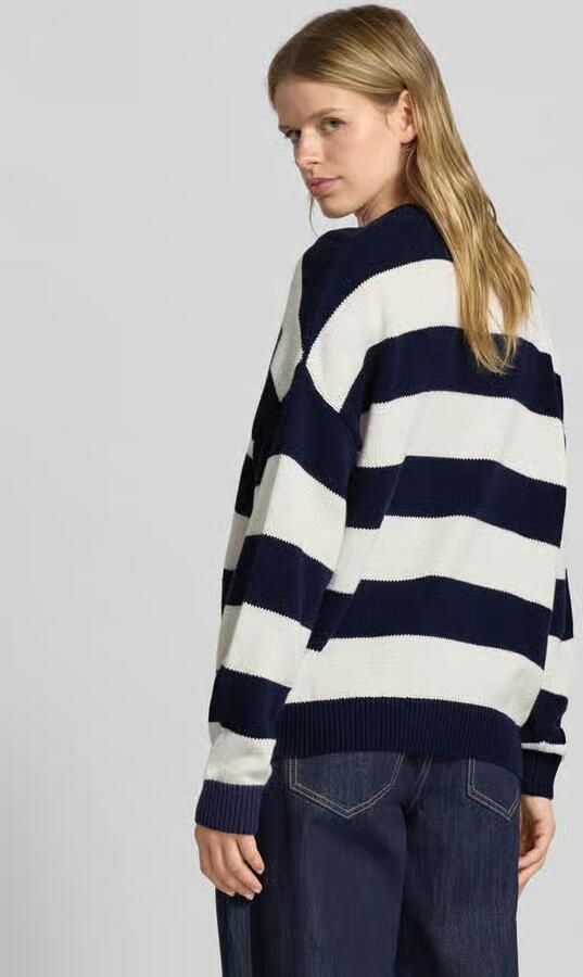 REVIEW Relaxed fit gebreide pullover met streepmotief