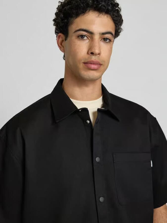REVIEW Relaxed fit vrijetijdsoverhemd met borstzak