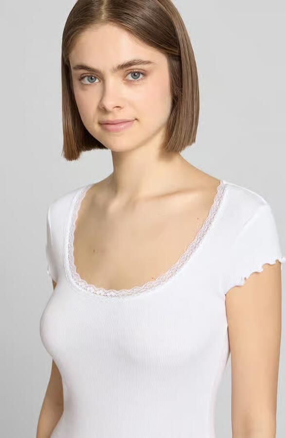 REVIEW slim fit T-shirt van viscosemix met kant
