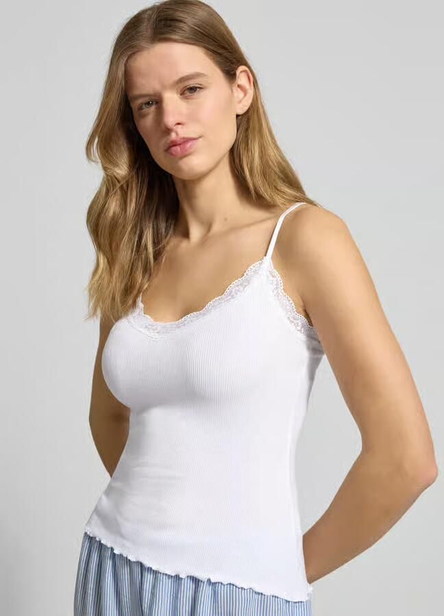 REVIEW slim fit top van viscosemix met kant