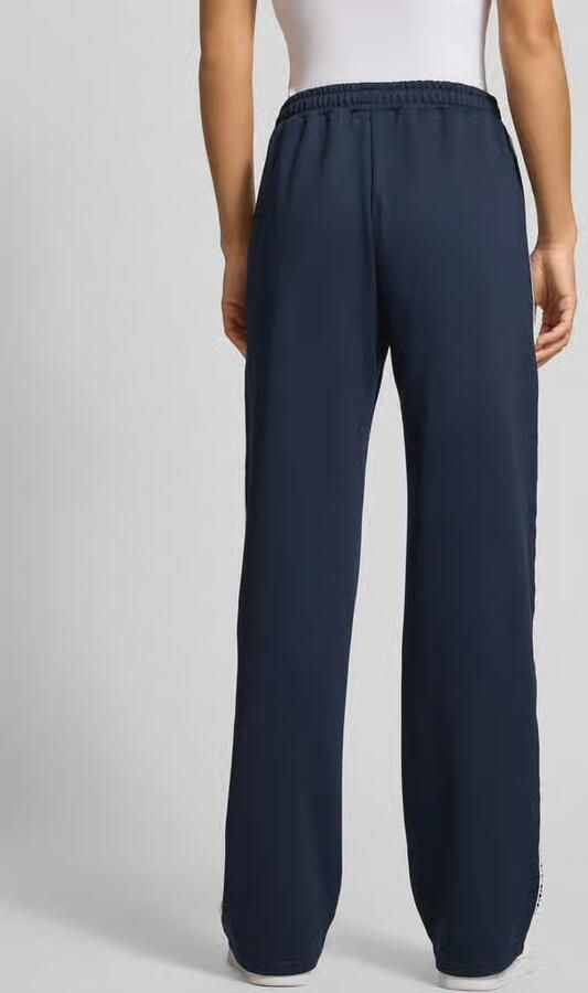 REVIEW Sportieve trackbroek met rechte benen - Foto 3