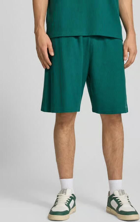 REVIEW straight fit sweatshorts met structuurpatroon - Foto 4