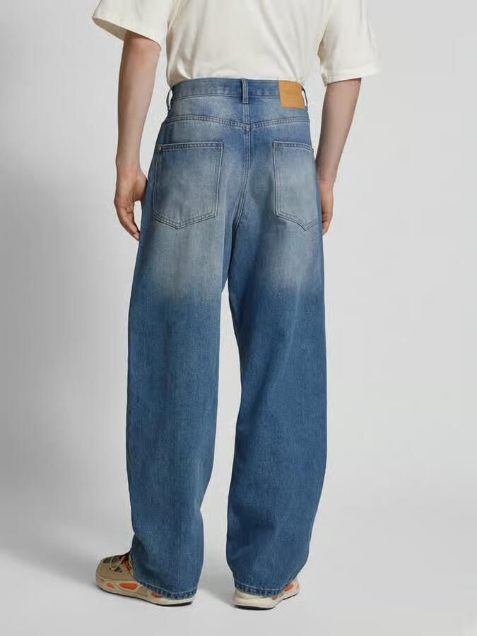 REVIEW Straight leg jeans in 5-pocketmodel