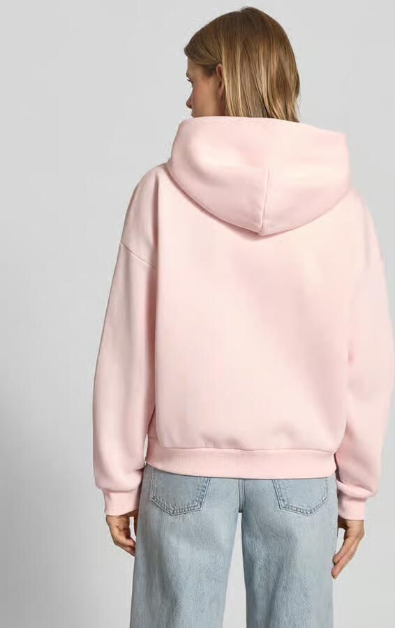 REVIEW Sweatjack met logo en kangoeroezak