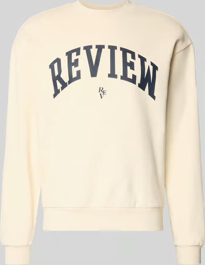 REVIEW Sweatshirt met Varsiety-emblemen