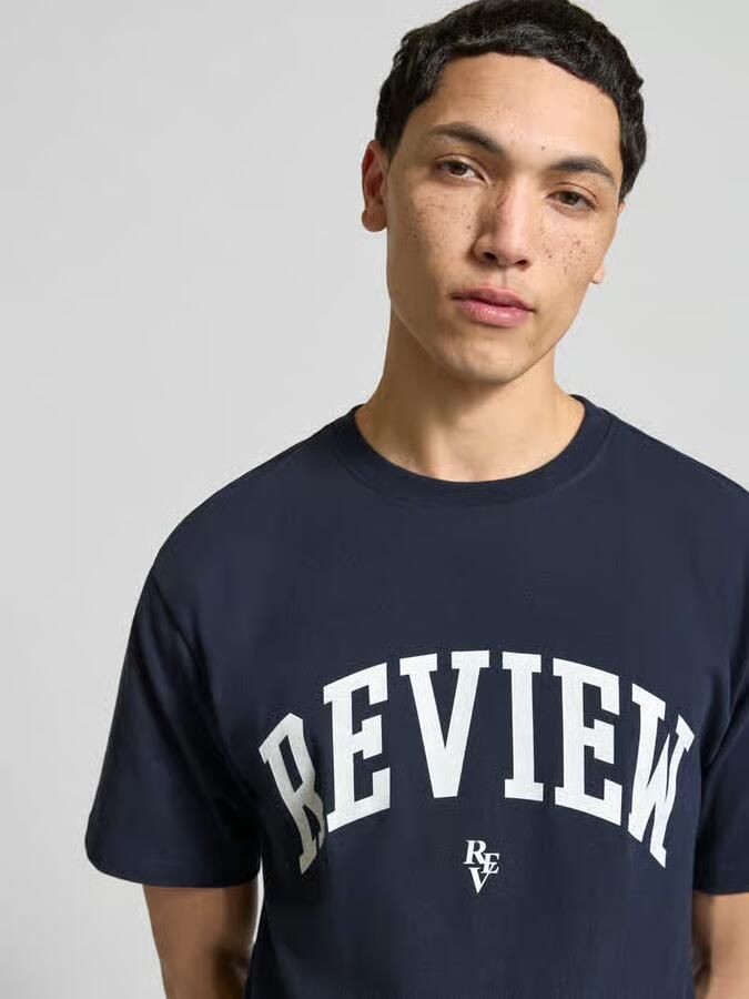 REVIEW T-shirt met labelprint en ronde hals