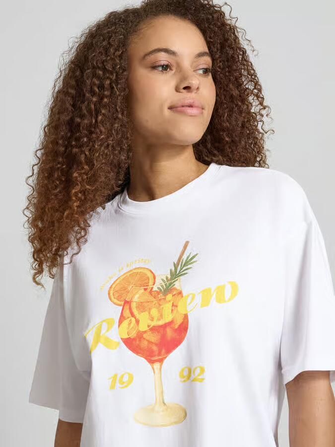 REVIEW T-shirt met motiefprint op de achterkant