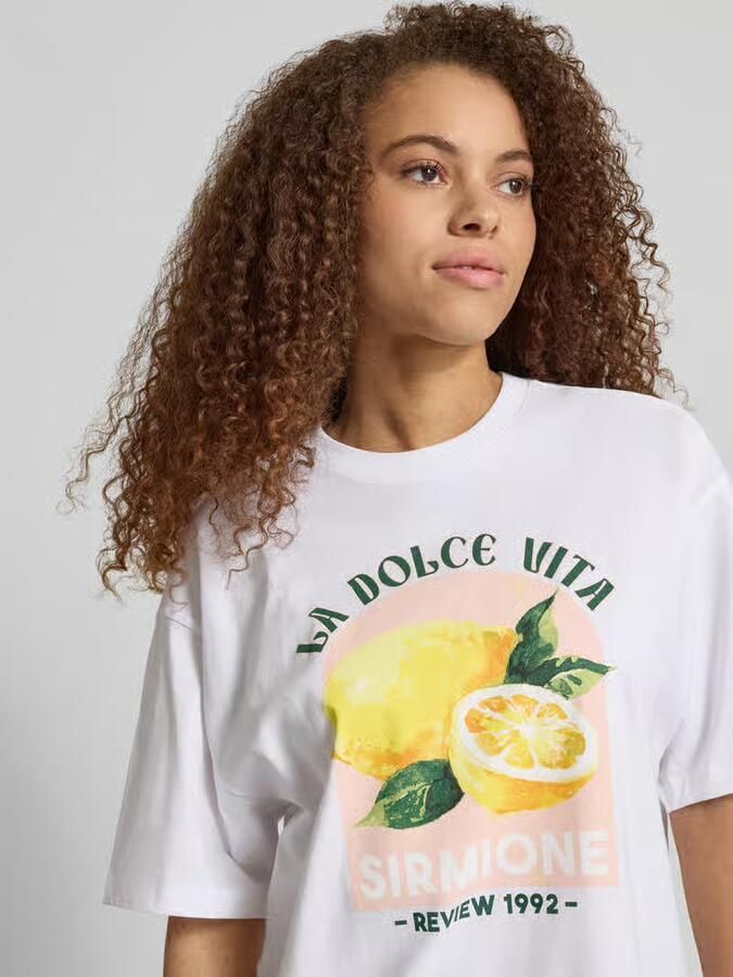 REVIEW T-shirt met motiefprint op de achterkant