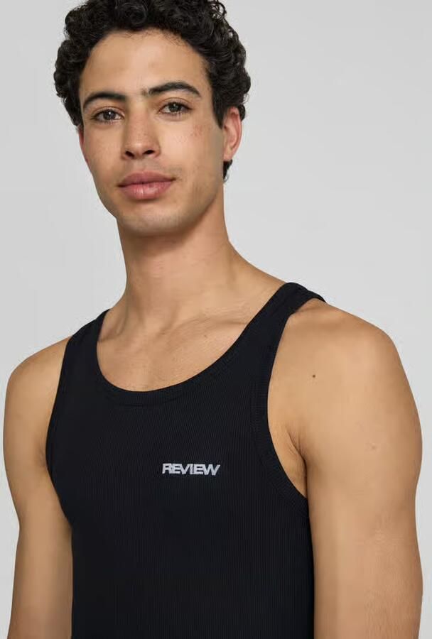 REVIEW Tanktop in riblook met labelstitching