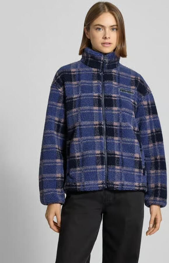 REVIEW Teddybont Jack met opstaande kraag en Labeldetail