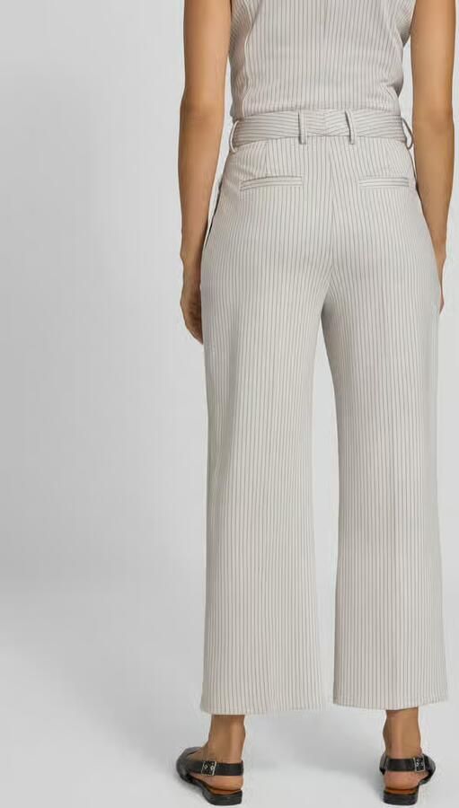 Rich & Royal Stoffen broek met achterzakken en persplooien