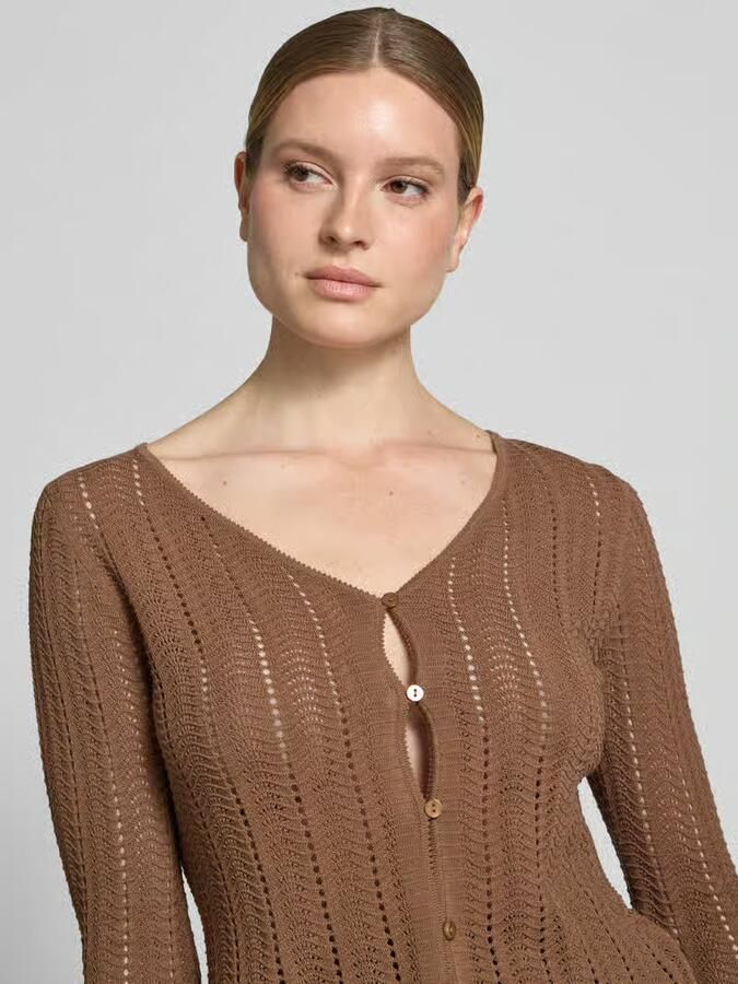 Rich & Royal Vest met V-hals en knoopsluiting