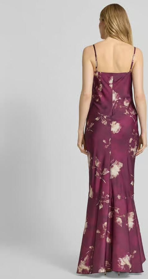 RINASCIMENTO Avondjurk met spaghettibandjes en all-over bloemenprint