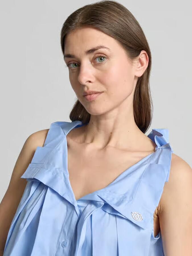 RINASCIMENTO Blouse met platte kraag en ruches