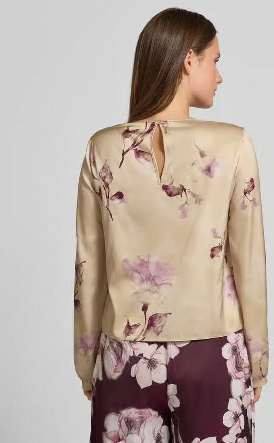 RINASCIMENTO Blouseshirt met ronde hals