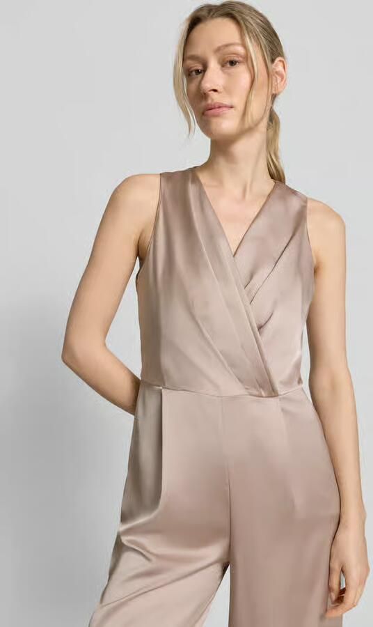 RINASCIMENTO Jumpsuit van satijn met V-hals