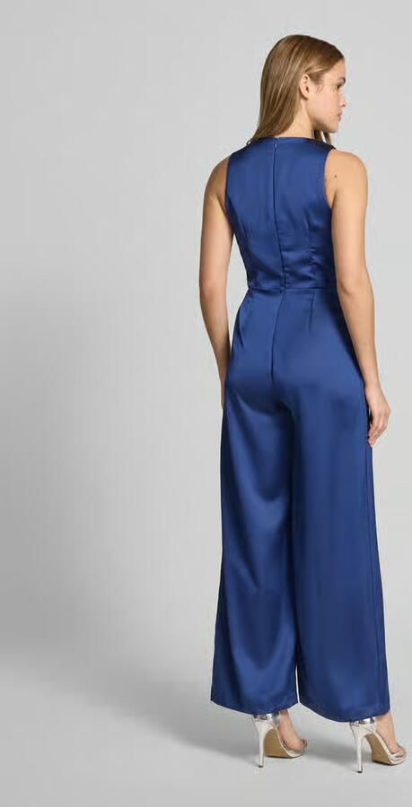 RINASCIMENTO Jumpsuit van satijn met V-hals