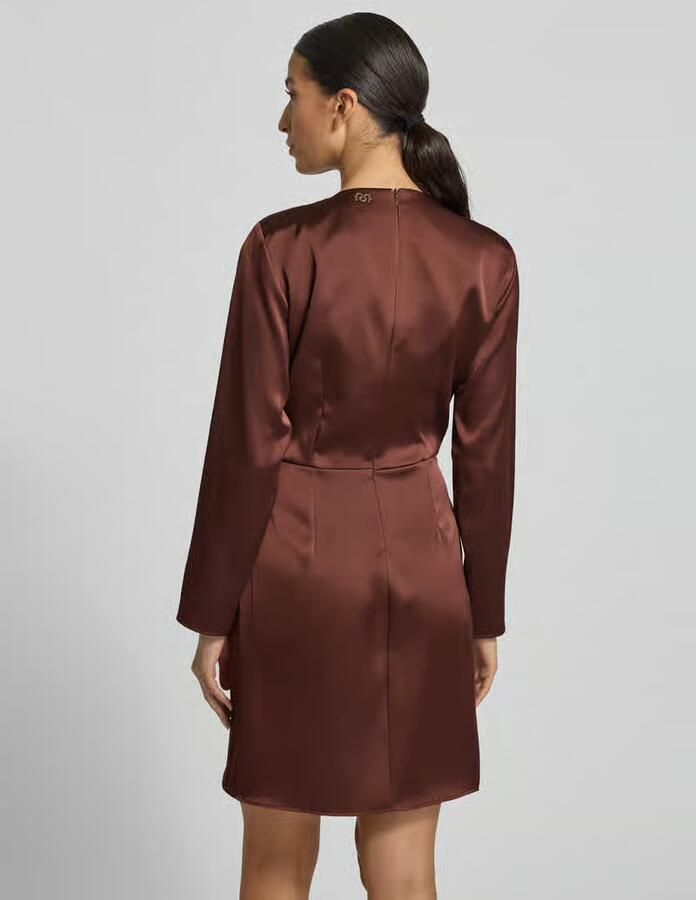 RINASCIMENTO Knielange cocktailjurk met ronde hals