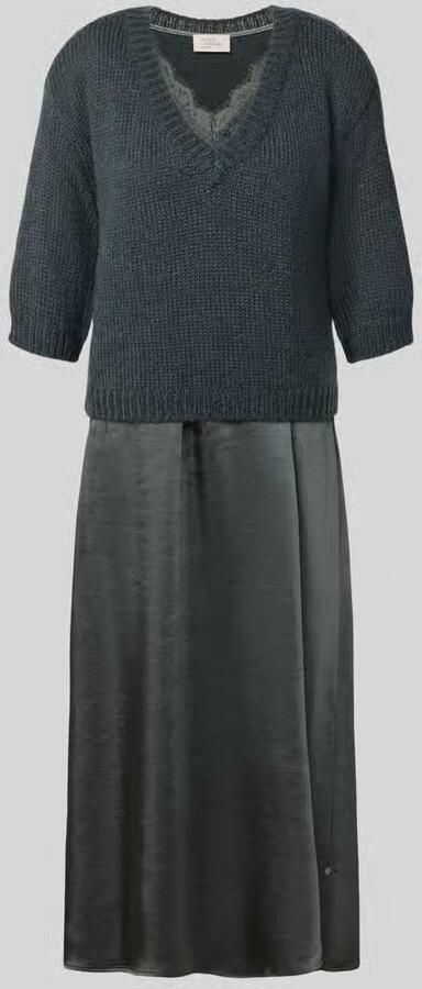 ROBE LÉGÈRE Flatteus vrijetijdsjurk met kant