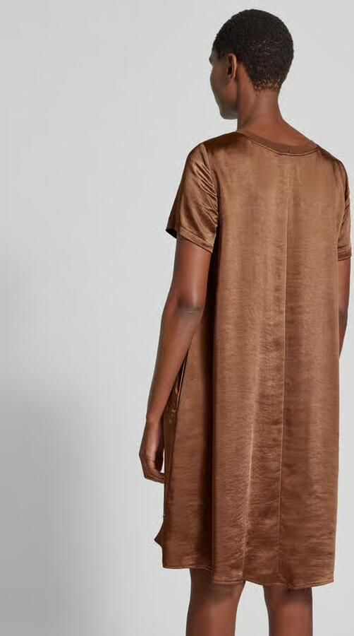 ROBE LÉGÈRE Knielange jurk met geribde ronde hals