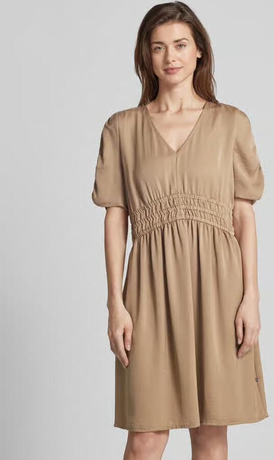 ROBE LÉGÈRE Knielange jurk met V-hals - Foto 2