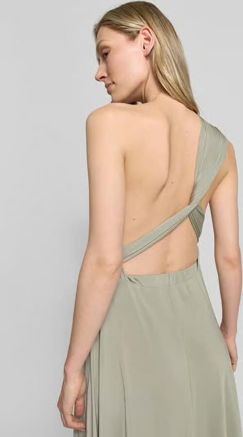 Rose Avenue Knie-lange cocktailjurk met diepe V-hals
