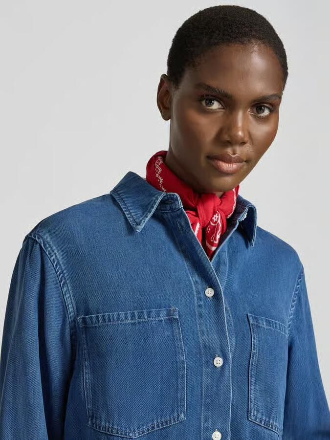 Samsøe jeansblouse met borstzakken model 'SABEXY'