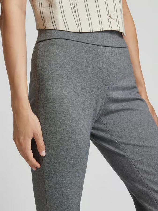 SEDUCTIVE Flared stoffen broek met persplooien model 'NANOU'