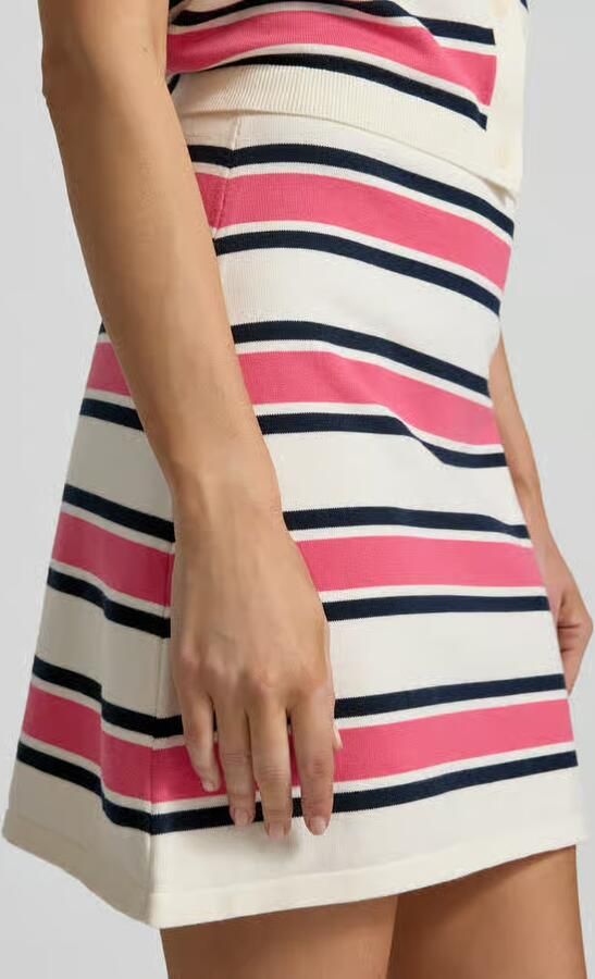 Selected Nauwsluitende minirok van puur katoen model 'AMOUR'