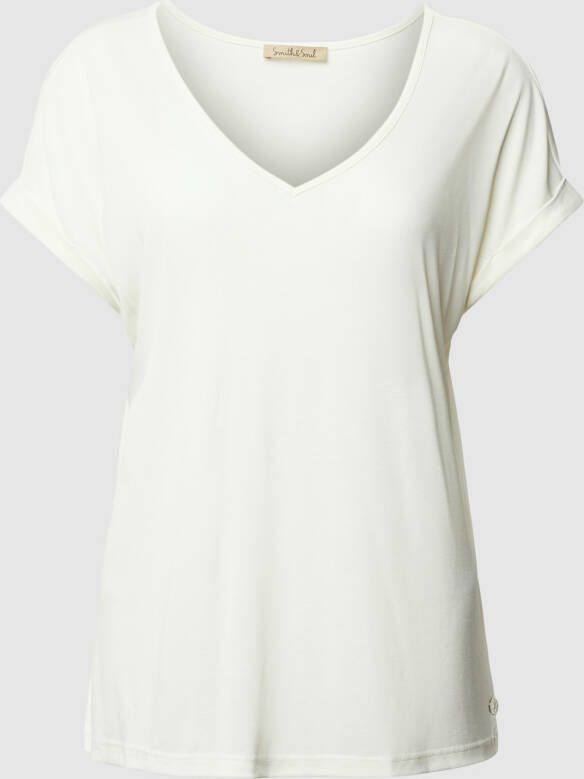 Smith and Soul T-shirt met V-hals
