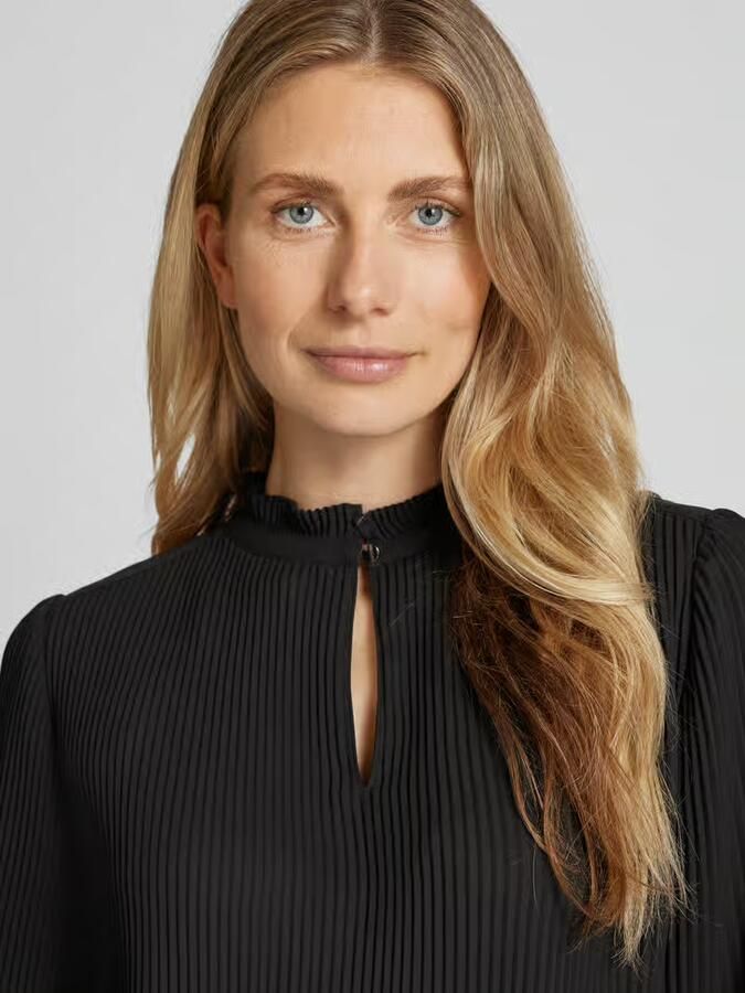 S.Oliver BLACK LABEL Blouse met lange mouwen met geplooiseerde mouwen en gekreukte opstaande kraag