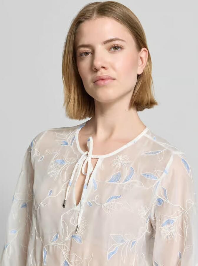 S.Oliver BLACK LABEL regular fit blouse met lange mouwen met gebloemd borduursel
