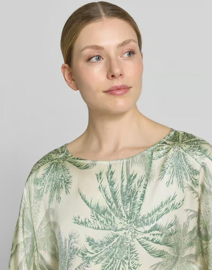 S.Oliver BLACK LABEL relaxed fit blouse met korte mouwen van pure viscose