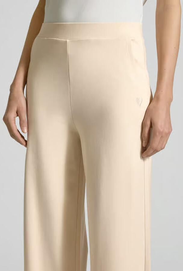 S.Oliver RED LABEL Relaxed fit jersey broek met geborduurd hart