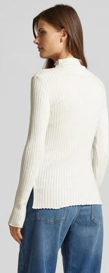 Someday. Gebreide pullover met opstaande kraag