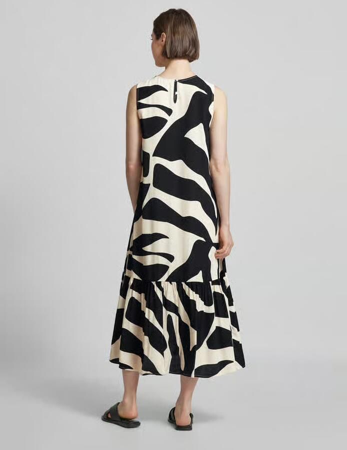 Someday. Midi-jurk met ronde hals model 'Quolly'
