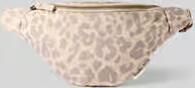 Studio Noos Heuptasje met labeldetail model 'Puffy Mini Fanny Pack'